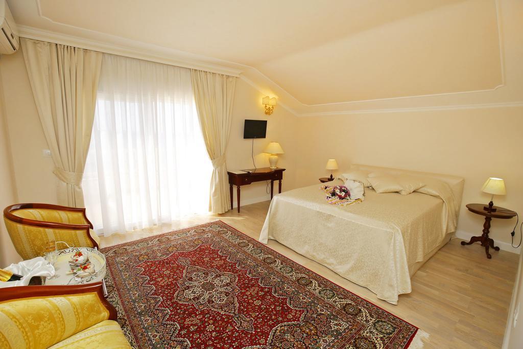 Triana-adults Only Gostinjska kuća 4*